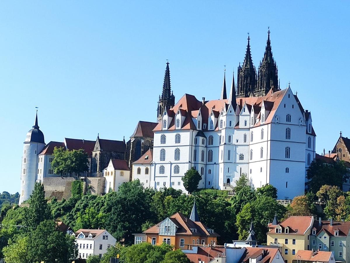 Goldrausch - Glanzvolle Ferienwohnung In Meissen Am Lutherplatz Bagian luar foto